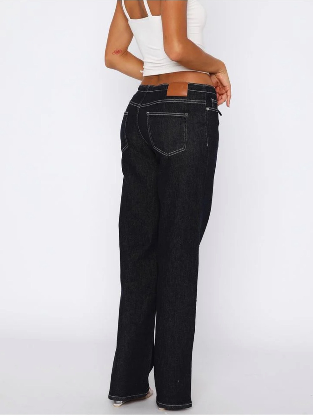 Low Rise Straight Leg Jeans - Picture 4 of 4